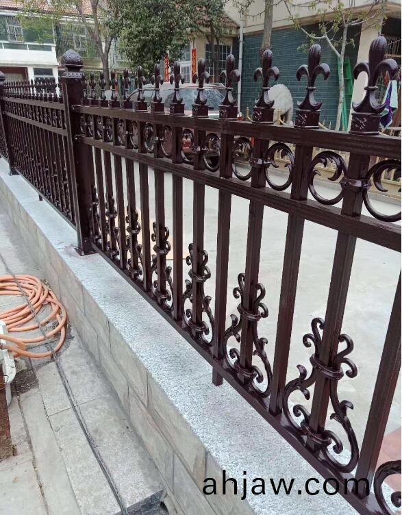  鋁藝欄桿製(zhi)作