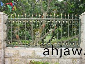  鐵藝護欄