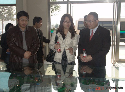 2011年11月11日上午，日本京丹后市中山泰市长一行10人莅临公司参观