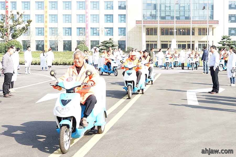 安徽东方帝维爱心环保车捐赠仪式完满落幕